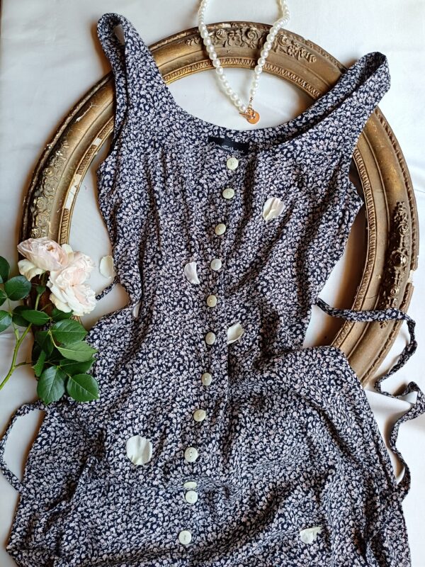 Gombos vintage ruha