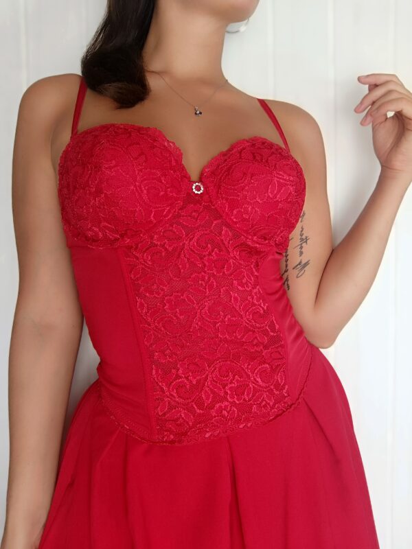 Piros csipkés corset